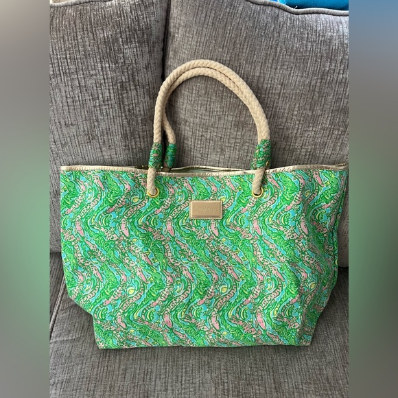 LILLY PULITZER Chomp Chomp Alligator Canvas Shoreline Large Beach ToteBag Spring - Picture 5 of 12